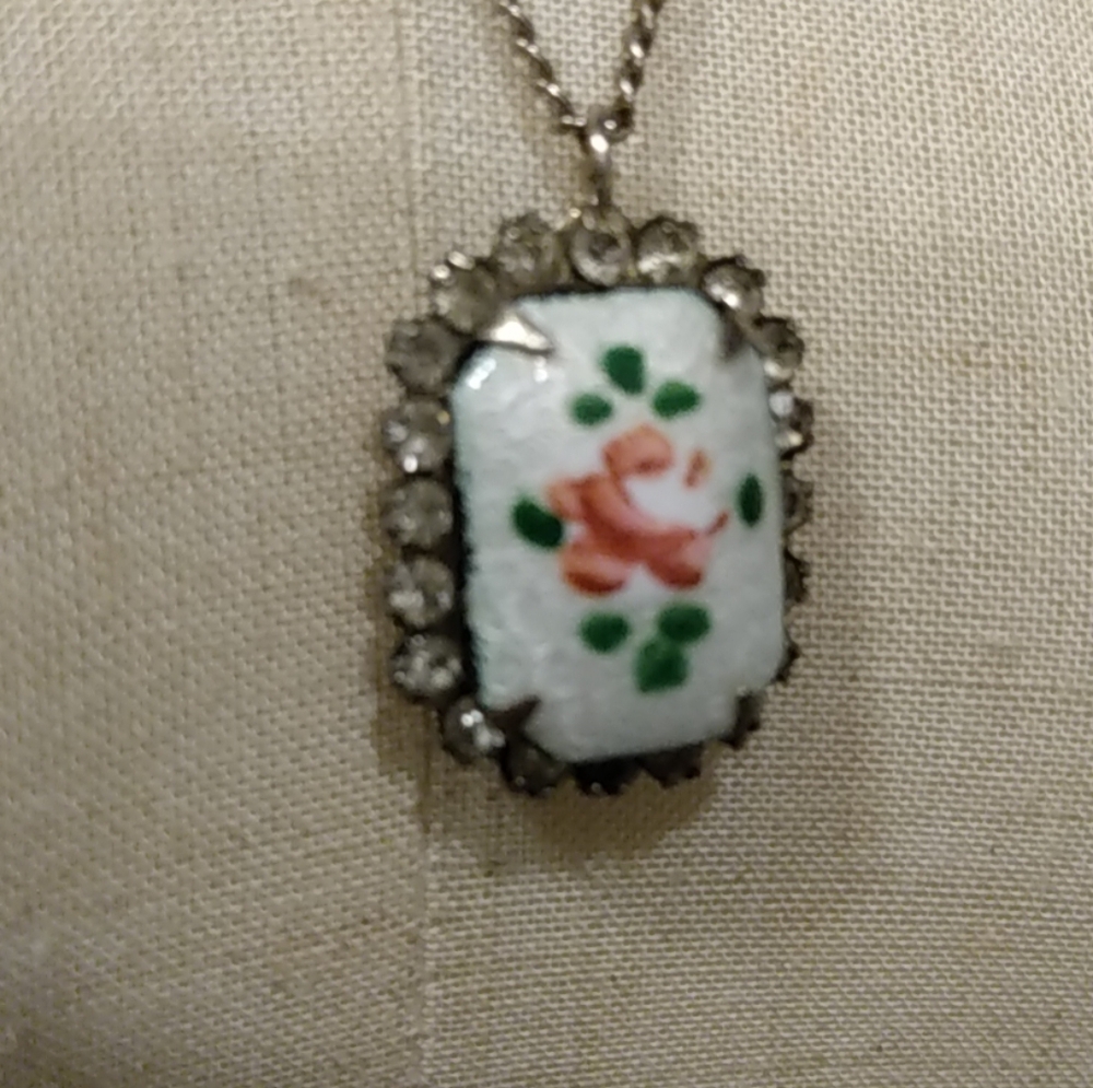 Vtg Guilloche Enamel Pink Rose Rhinestone Pendant Necklace Cottagecore Lolita - Picture 7 of 10